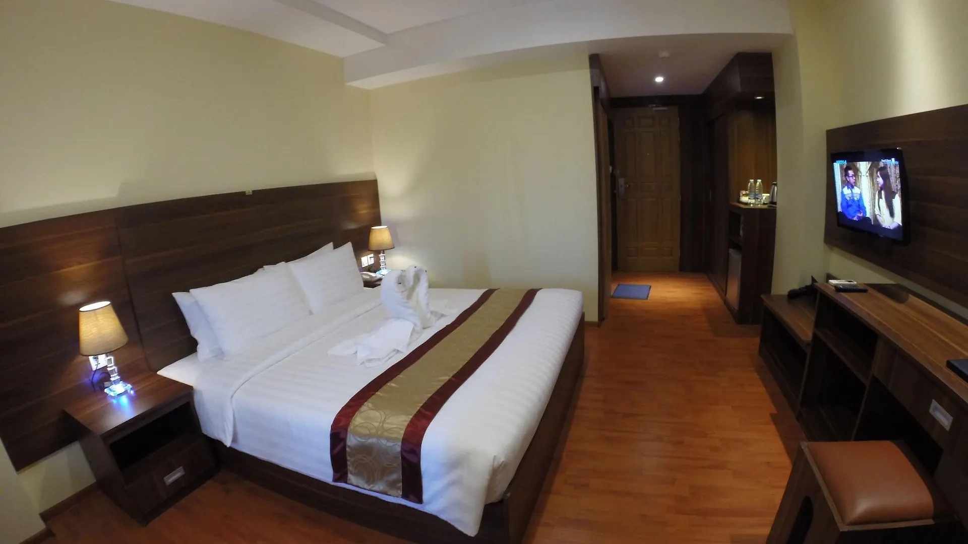 Silver Green Hotel Γιανγκόν