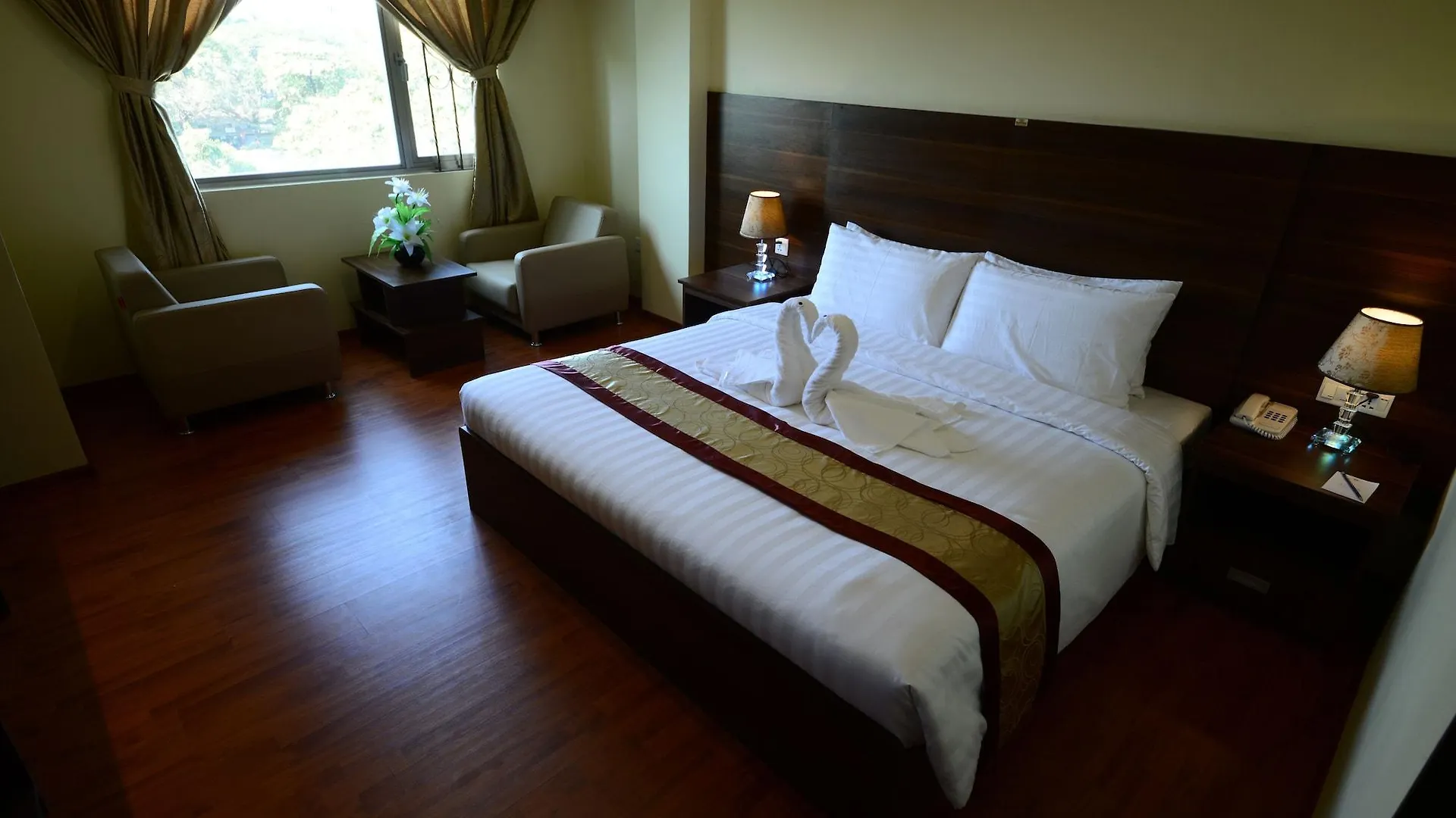 Silver Green Hotel Γιανγκόν